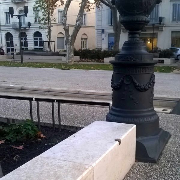 Avenue Feuch�re